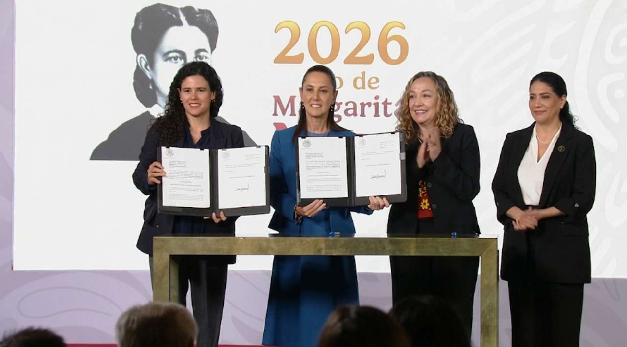 Sheinbaum firma iniciativa de Ley General contra el Feminicidio