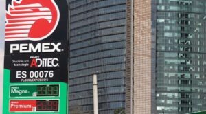 Precio de la gasolina se mantendrá en 24 pesos y el diésel en 27: Sheinbaum