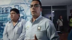Trabajadores exigen aumento salarial, pero omiten demandas por herencia de plazas y altos sueldos