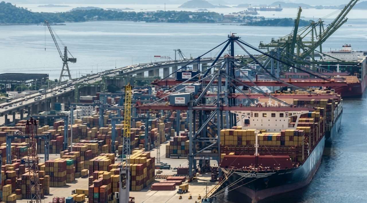 EE.UU. impondrá aranceles de 25% a importaciones de Brasil por prácticas comerciales desleales