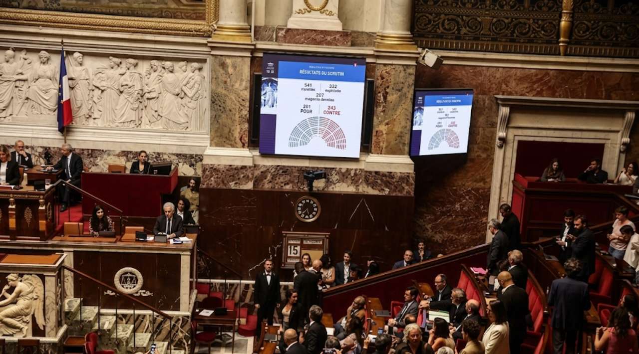 Francia legaliza la eutanasia y el suicidio asistido tras aprobación en la Asamblea Nacional