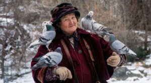 Muere Brenda Fricker, ganadora del Oscar y “dama de las palomas” en Mi Pobre Angelito