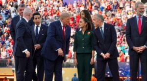 Sheinbaum revela que habló con Trump sobre temas comerciales durante final del Mundial 2026