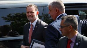 México acelera revisión del T-MEC ante amenaza de nuevos aranceles de EE.UU.