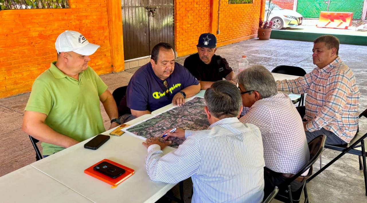 Ceagua plantea entubar canal de riego en Acapantzingo para evitar fugas y robo de agua