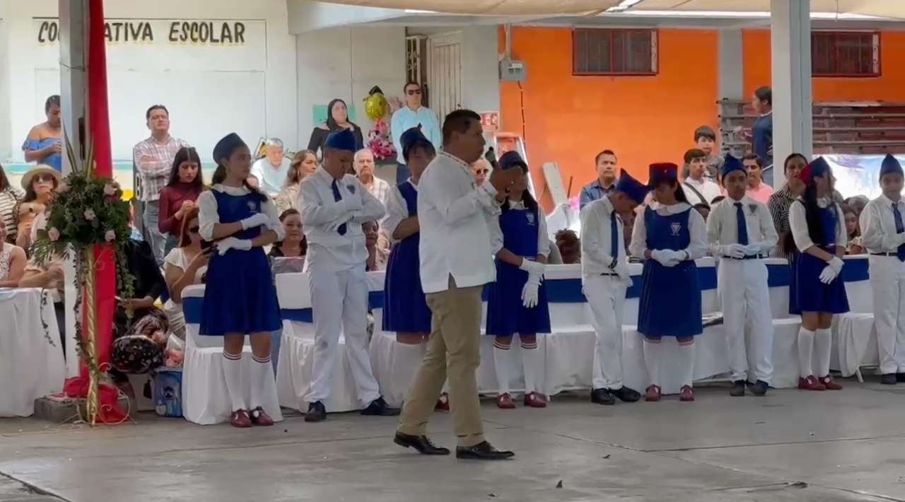 Inician clausuras escolares en Jojutla; despiden a 97 alumnos en la primaria Juan Jacobo Rousseau