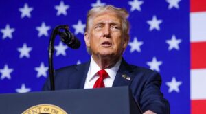Trump califica de “invasión” la llegada de migrantes a Ceuta y critica gestión migratoria de España