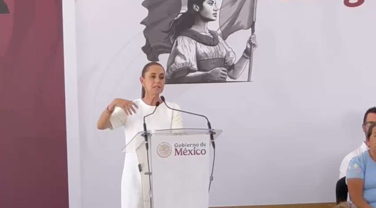 Claudia Sheinbaum y Margarita González Saravia entregan casas del programa Vivienda para el Bienestar en Morelos