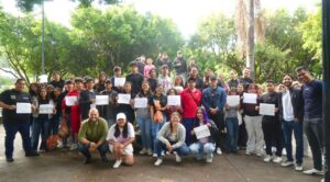 Jóvenes rehabilitan el Parque Cri-Cri de Cuernavaca con “Tequios por la Transformación”