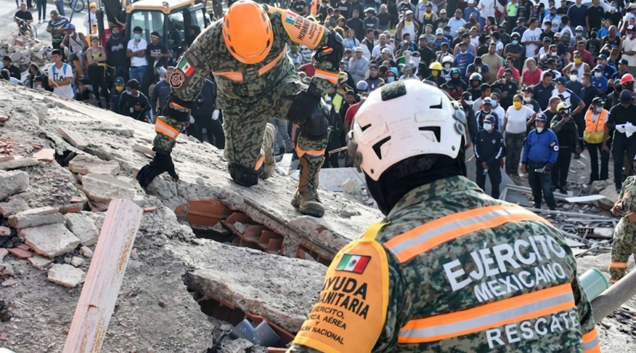 Ejército Mexicano participa en rescates tras terremoto en Venezuela; recuperan 40 cuerpos y 2 personas con vida .