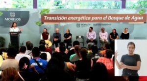 Gobernadora Margarita González Saravia entrega calentadores solares a familias para proteger el Bosque de Agua en Cuernavaca