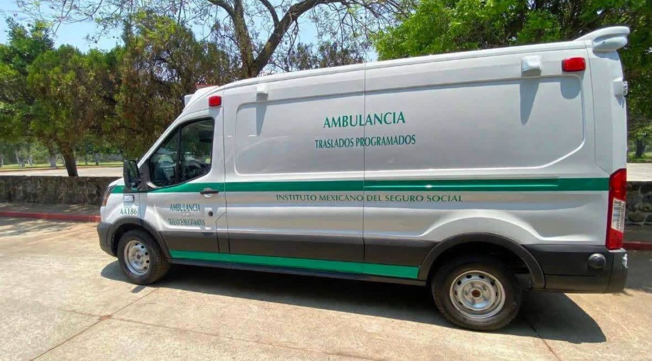 Trasladan a hospital especializado en la Ciudad de México a joven de 17 años lesionado tras explosión de pipa en Cuernavaca