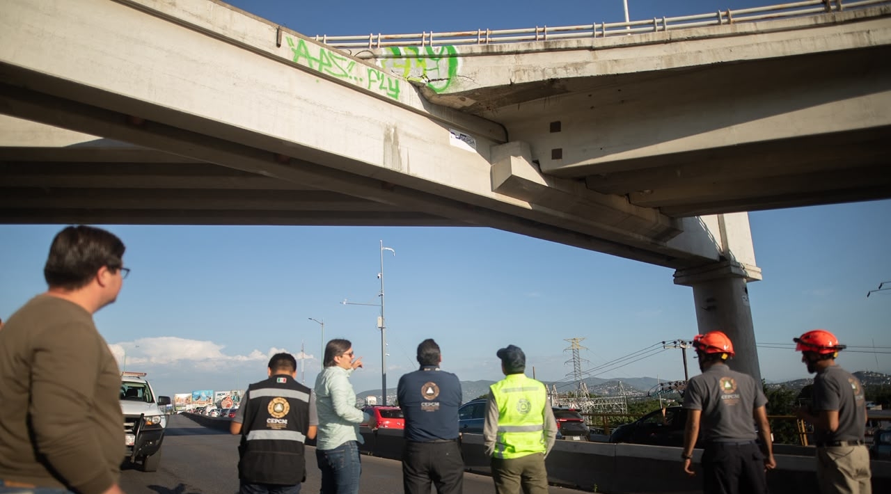 Descartan daños estructurales en el puente de la colonia Ricardo Flores Magón tras revisión técnica