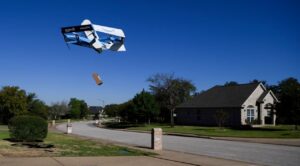 Amazon ampliará su reparto con drones a unas 500 localidades de Estados Unidos
