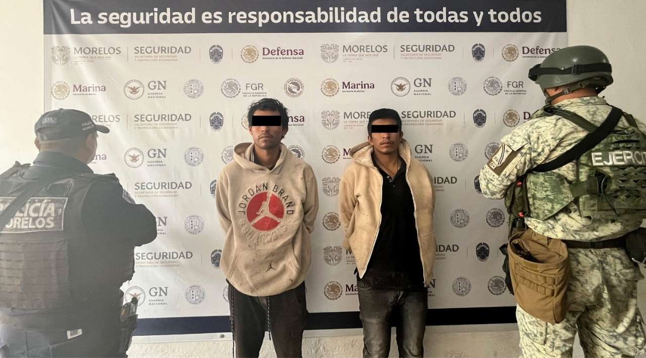 Detienen a dos hombres armados en Mazatepec con fusil, cartuchos y presunta droga