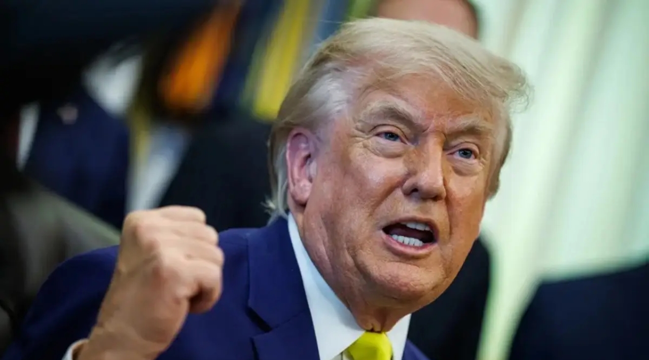 Trump endurece sanciones contra Irán y amenaza con castigar a sus socios comerciales