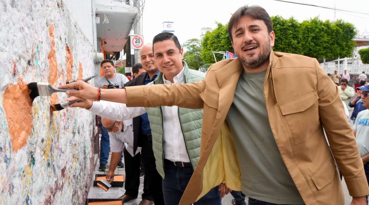 Anuncian la renovación de 140 fachadas en Tejalpa mediante el programa estatal “Rutas Mágicas de Color”