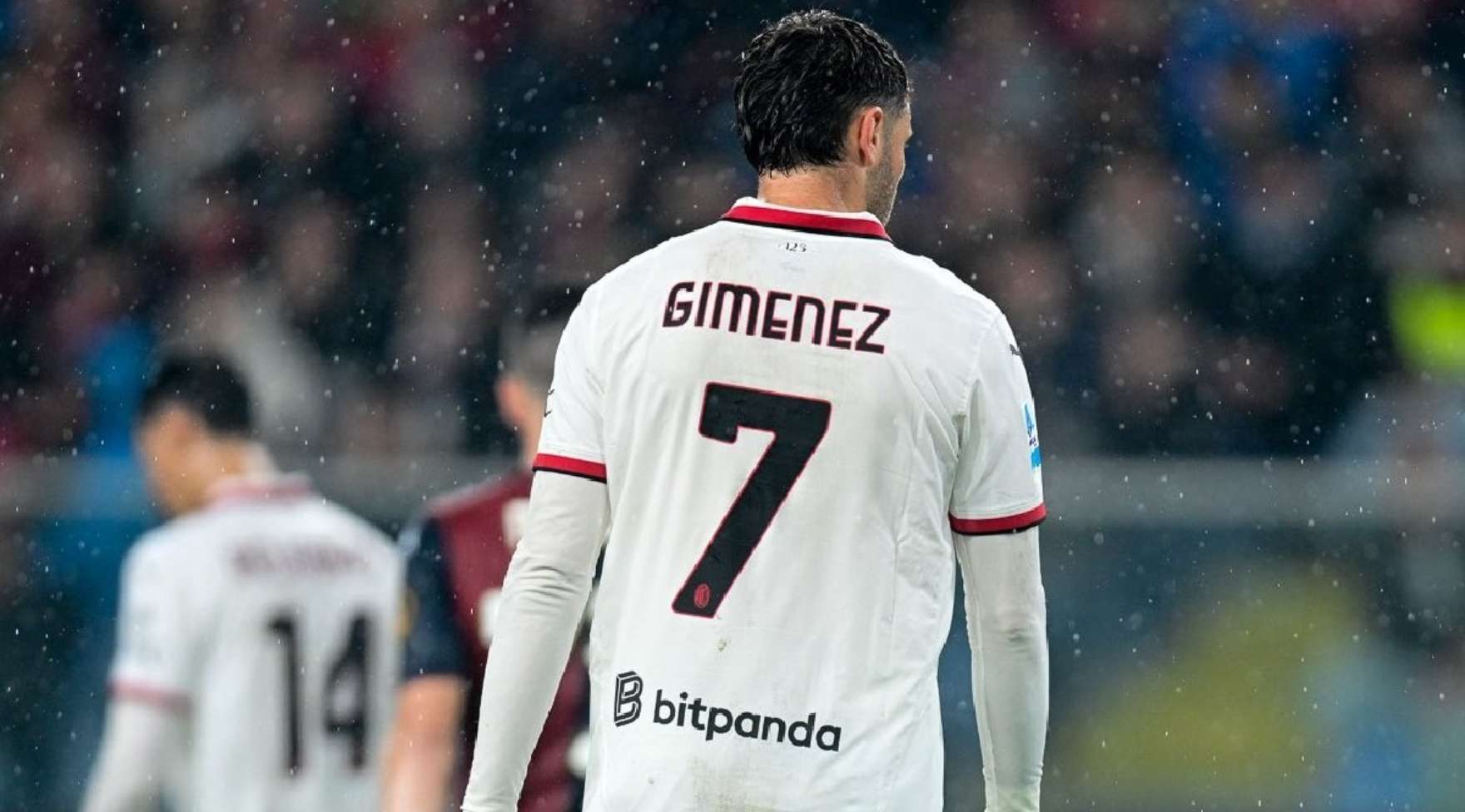 Santiago Giménez define su futuro en Europa: Milan, Lazio y Porto pujan por el delantero mexicano ante el cierre de mercado