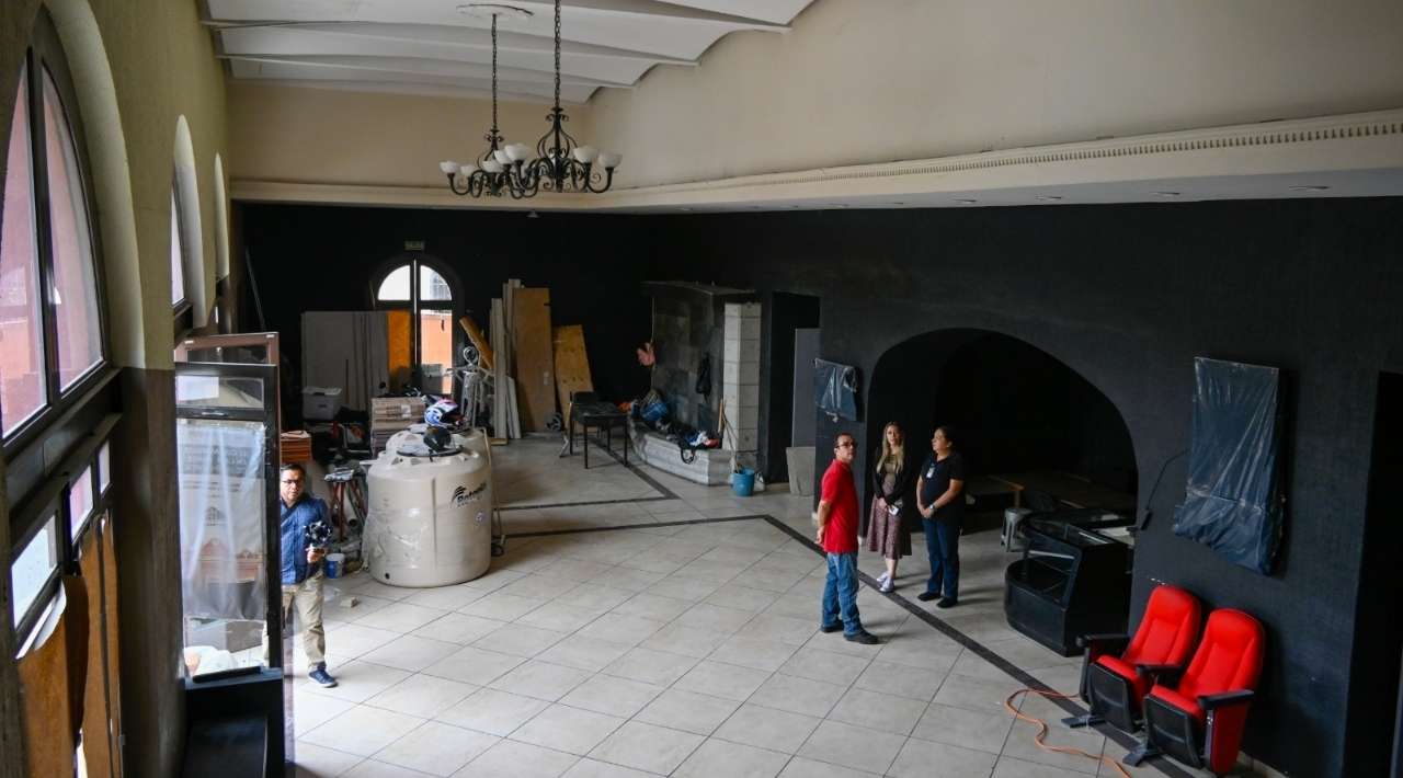 Supervisa la gobernadora Margarita González Saravia la rehabilitación del histórico Cine Morelos