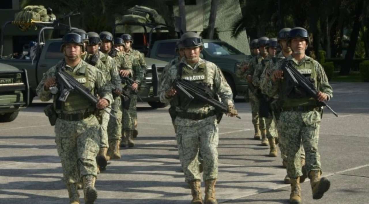 Despliegan mil 557 militares y guardias nacionales en zonas aguacateras de Michoacán