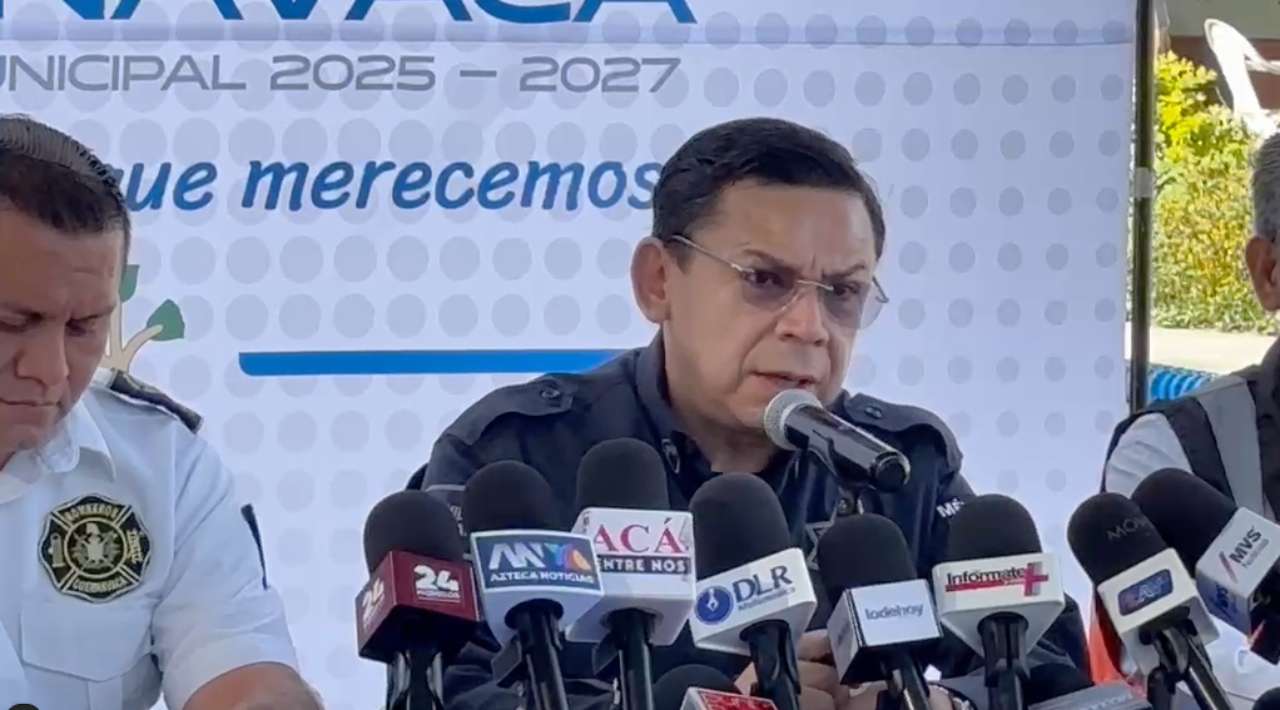 Atienden a cinco mascotas y animales de granja tras explosión de pipa en la colonia Las Granjas de Cuernavaca