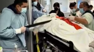 Realizan traslado de la última paciente lesionada por deflagración en Cuernavaca para continuar su atención médica