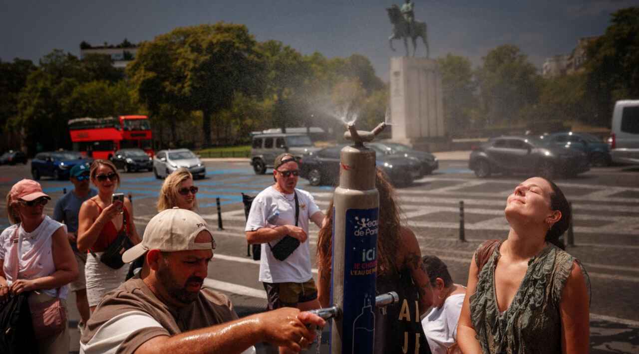 Quinta ola de calor en Francia deja a 67 departamentos bajo restricciones de agua