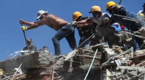 Se eleva a 224 los muertos y más de mil 300 heridos tras sismo de 7.4 en Colombia
