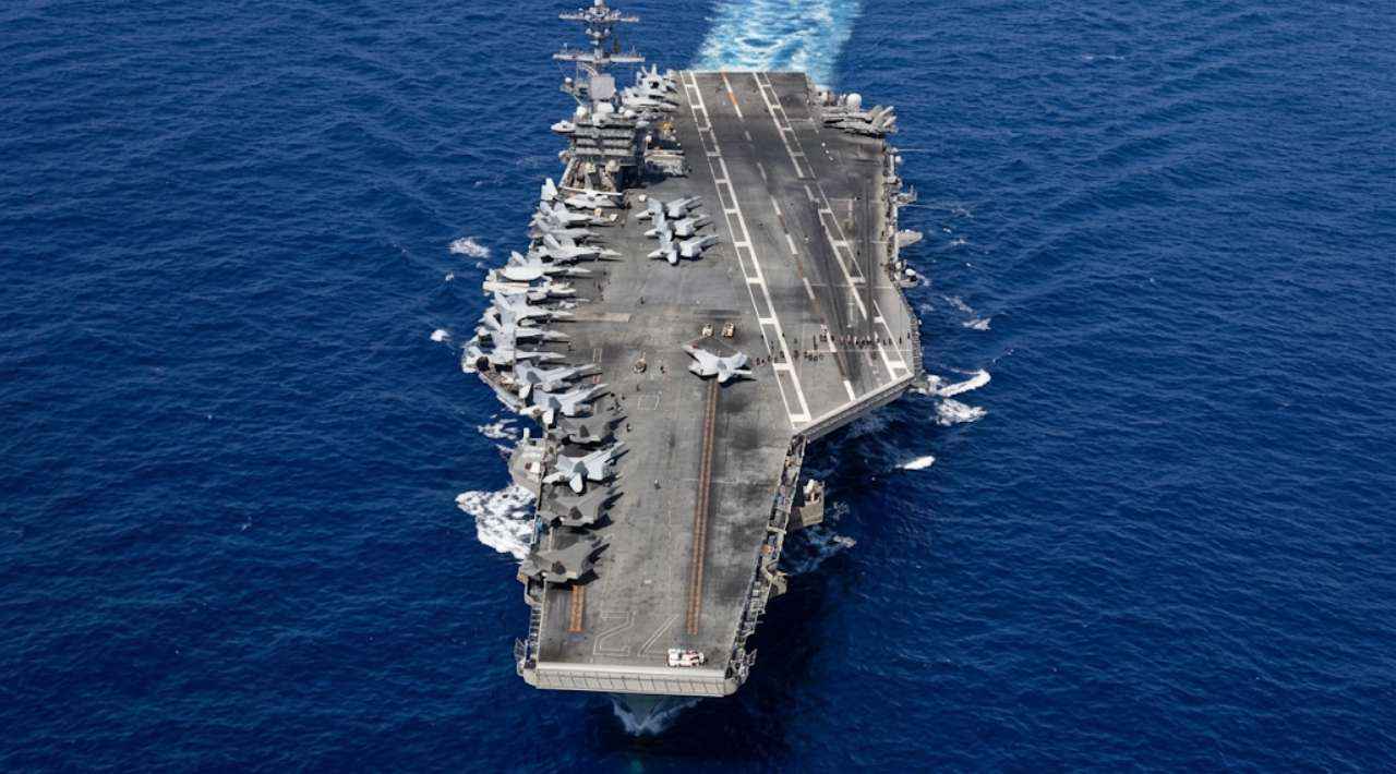Crisis de salud mental en el USS Abraham Lincoln tras nueve meses de despliegue