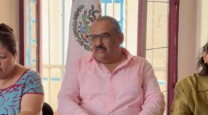 Secretaría de Desarrollo Económico entrega carritos de servicio a restaurantes para promover el mezcal morelense rumbo a su feria anual