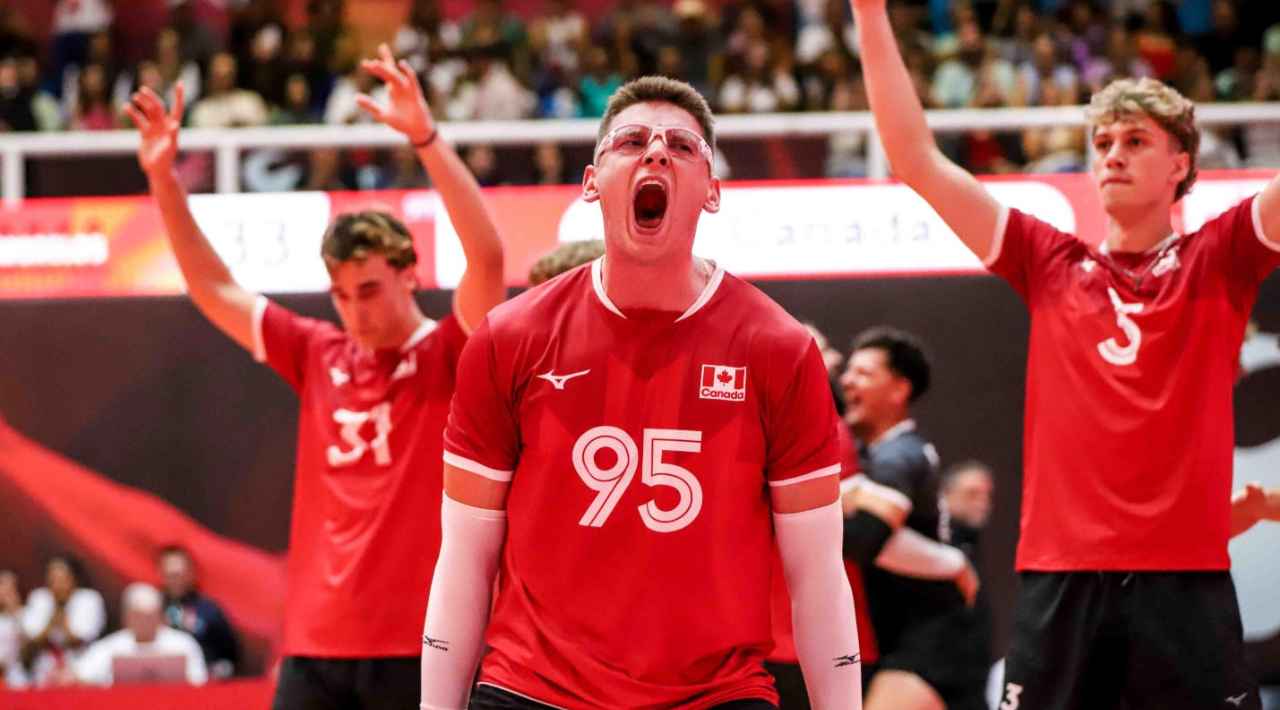 Canadá se queda con el liderato y va directo a semifinales