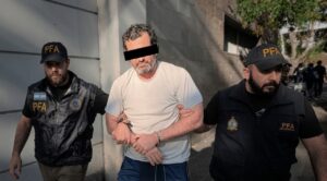 Sheinbaum prevé traslado a México de contraalmirante, señalado por ‘huachicol fiscal’