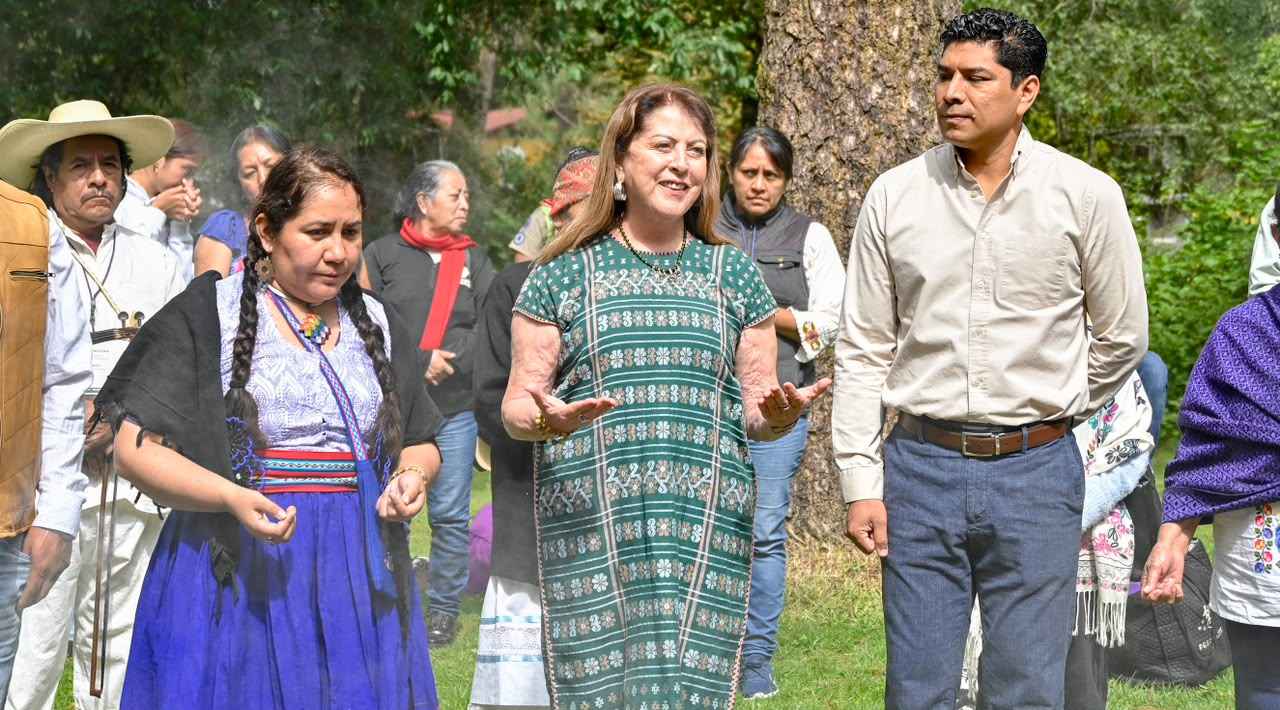 Anuncia la gobernadora Margarita González Saravia la construcción del Centro Intercultural de Salud y Medicina Tradicional en Atlacholoaya