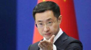 China rechaza sanciones de Estados Unidos a Irán y advierte que defenderá sus intereses