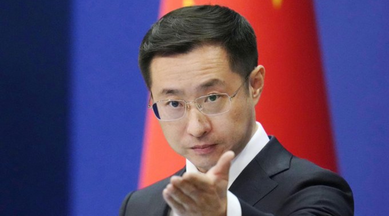China rechaza sanciones de Estados Unidos a Irán y advierte que defenderá sus intereses