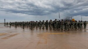 Defensa envía 300 elementos del Ejército para reforzar la seguridad en Sinaloa