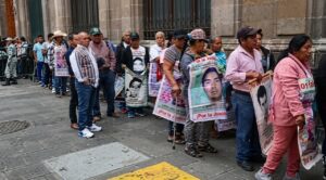 Sheinbaum alista informe público sobre caso Ayotzinapa tras detención de Ángel Aguirre