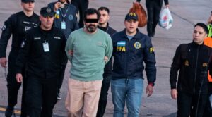 Semar denunció el huachicol fiscal ligado al ex contralmirante Fernando Farías: Sheinbaum