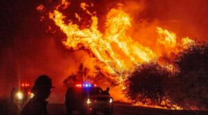 Estados Unidos, en máxima alerta por 94 grandes incendios forestales activos