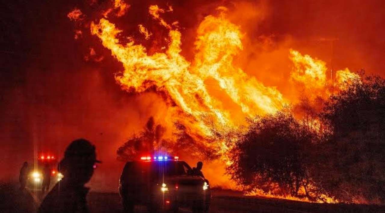 Estados Unidos, en máxima alerta por 94 grandes incendios forestales activos