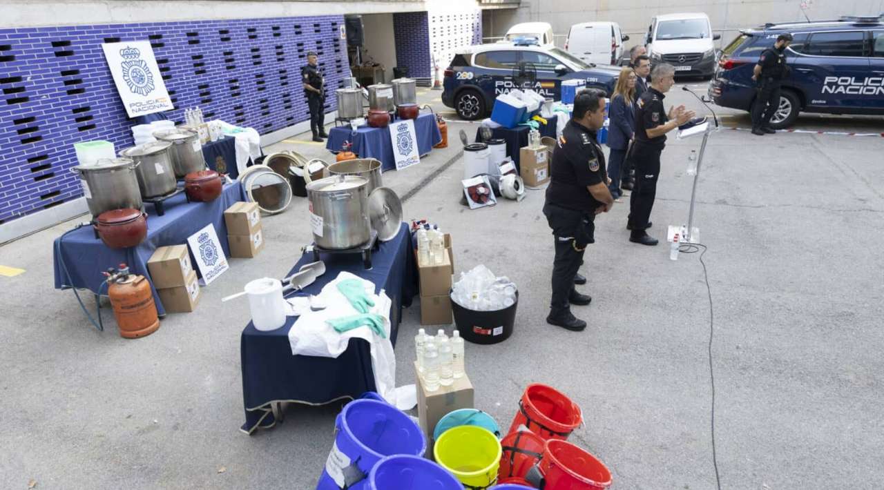 Golpe al CJNG en España: decomisan 2.4 toneladas de metanfetamina y detienen a 13