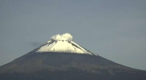 Mantiene el Popocatépetl semáforo en Amarillo Fase 2 tras registro de exhalaciones y sismo volcanotectónico