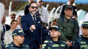Abelardo de la Espriella asume la Presidencia de Colombia en una histórica ceremonia descentralizada desde Cali