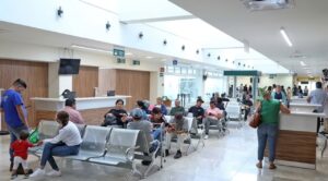 IMSS realiza 12.6 millones de consultas y cirugías en dos años