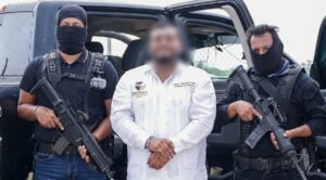Vinculan a proceso por extorsión a ex presidente municipal de Juchitán
