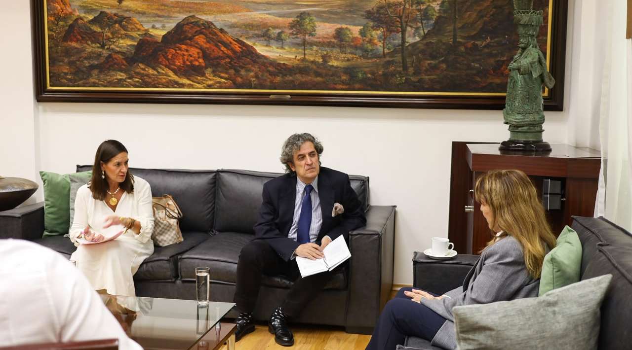 Reitera gobernadora Margarita González Saravia respaldo institucional ante feminicidio de estudiante española en Cuautla