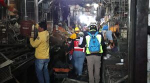 Definen ruta de apoyo a locatarios del Mercado Adolfo López Mateos tras incendio en Cuernavaca