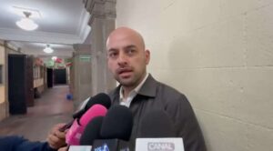 Gobierno estatal acuerda seguimiento con estudiantes de la UAEM