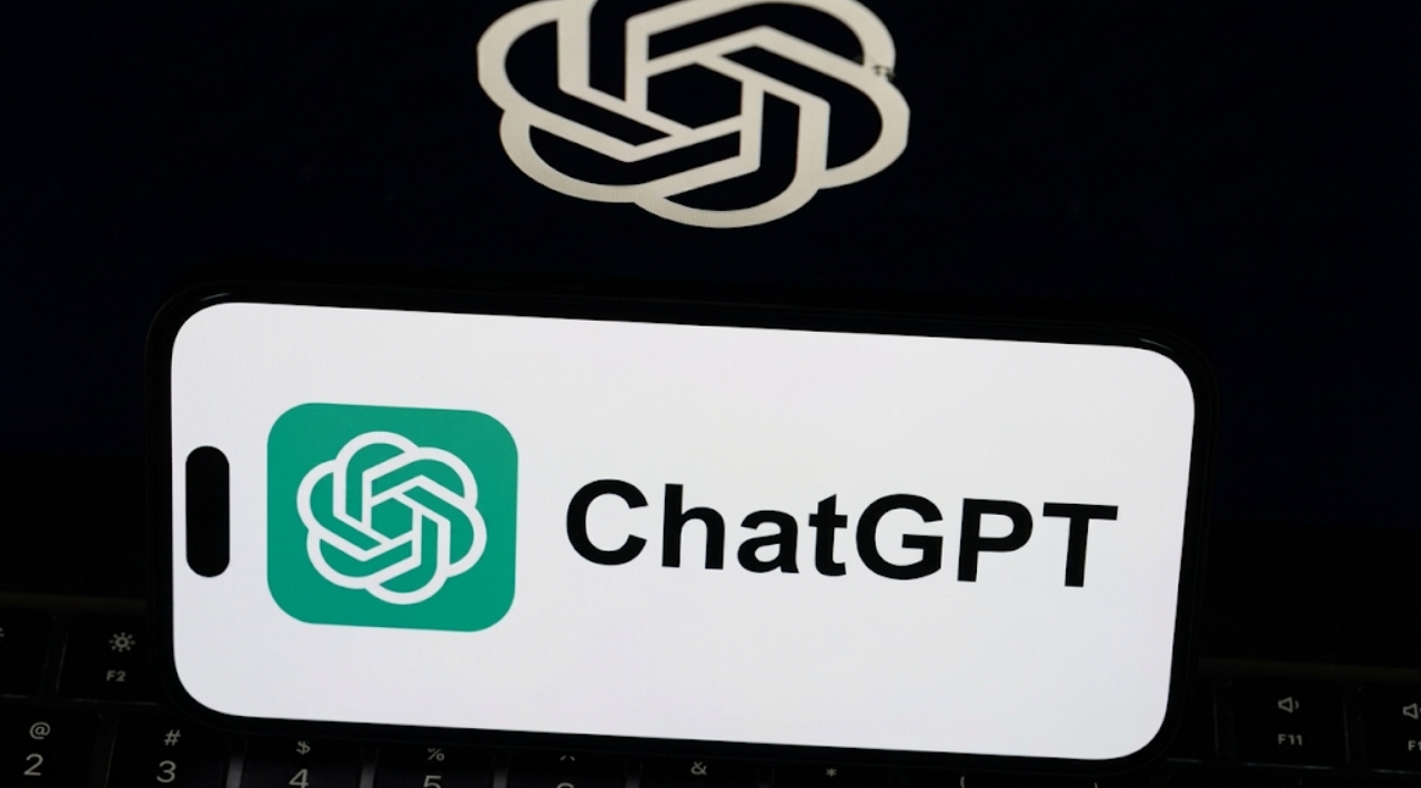 Reportan caída de ChatGPT a nivel global: fallas paralizan servicios de OpenAI y apps vinculadas