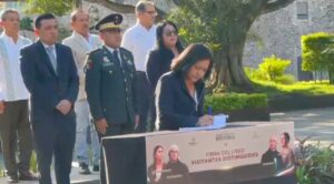Encabeza Margarita Galeana ceremonia cívica por el 216 aniversario de la Independencia de México